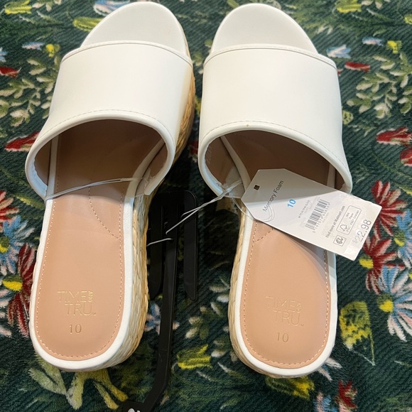 Time and Tru Shoes - Time and Tru Women's Cream Wedge Slides Size 10 NWT